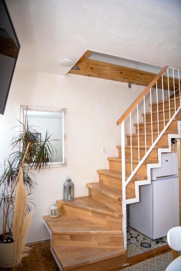 Beachfront Studio Andrina Vis Exterior foto