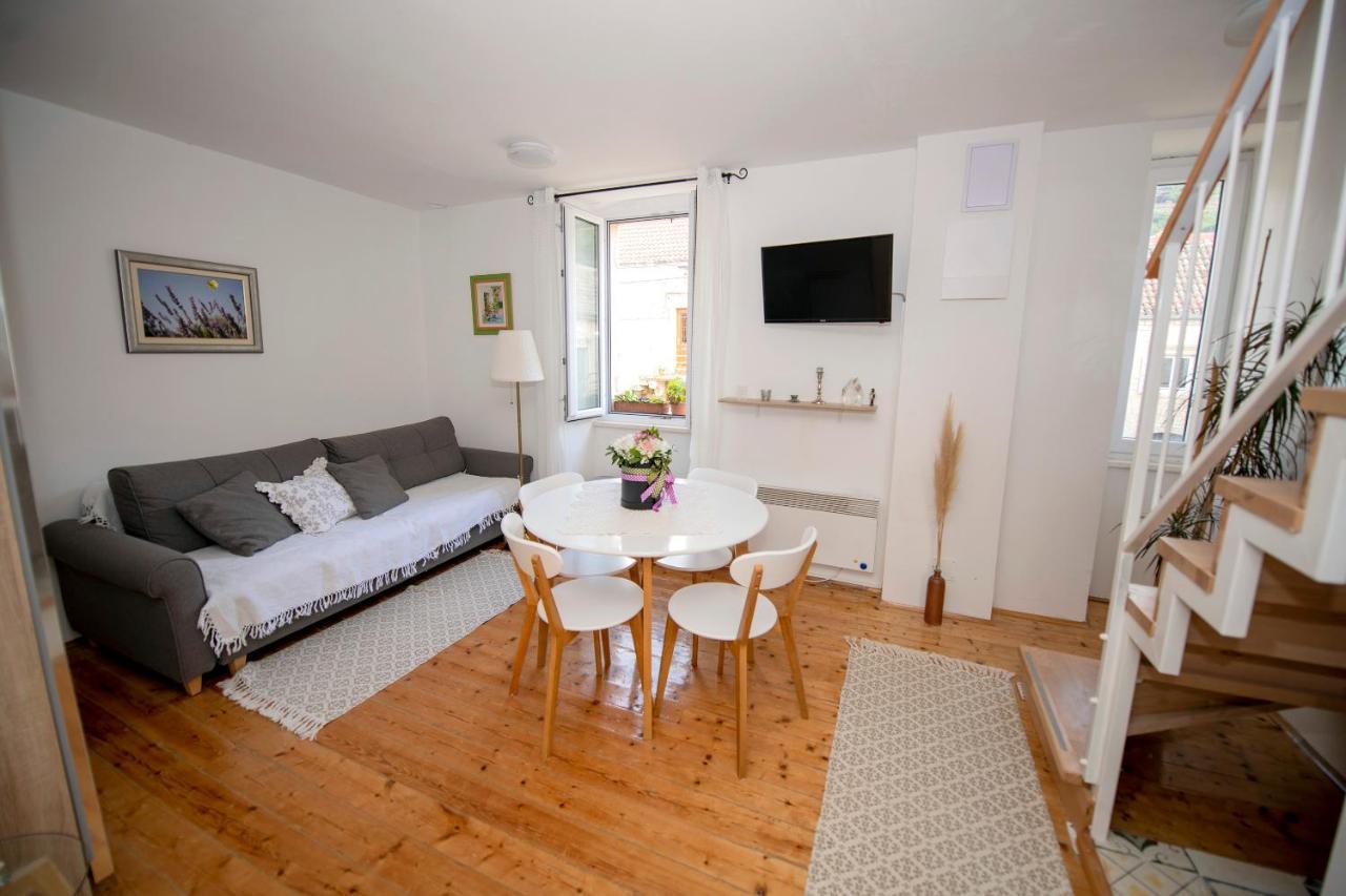 Beachfront Studio Andrina Vis Exterior foto
