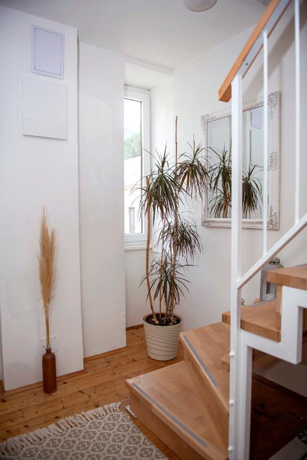 Beachfront Studio Andrina Vis Exterior foto
